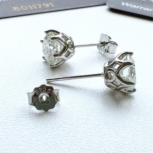 Certified 1CT Moissanite Diamond Stud Earrings Sparkling 925 Sterling Silver - Picture 3 of 12